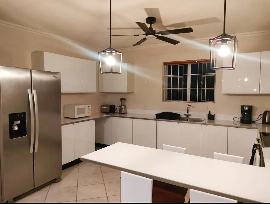 קרייסט צ'רץ' Surfer'S Paradise Retreat - Gated Community Townhouse For Surfers & Families ברבדוס